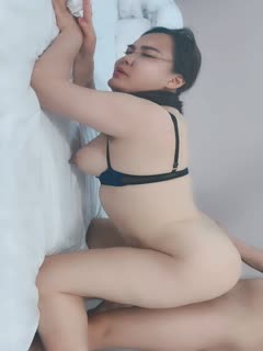 两个风骚少妇的诱惑让
